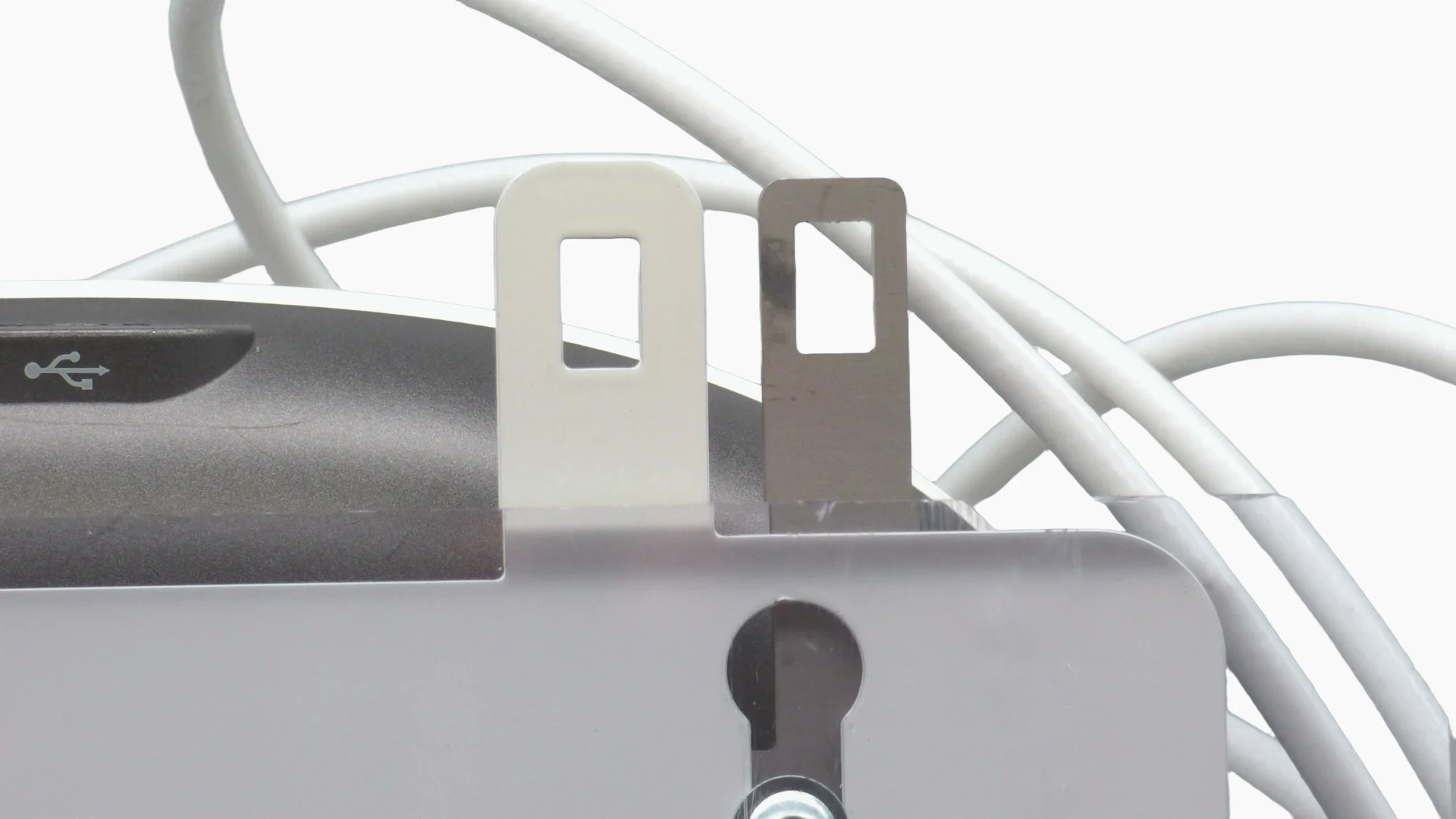 Combined mount for Aruba Access Points and Patch Antenna Combined mount for Aruba Access Points and Patch Antenna